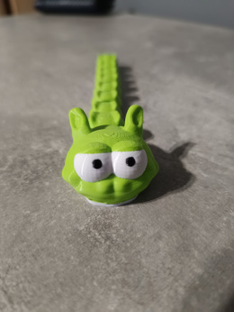 Ruchoma figurka robak 3D